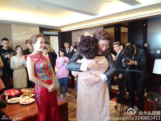 蔡琳高梓淇太原完婚 <em>新娘中式旗袍</em>尽显高贵