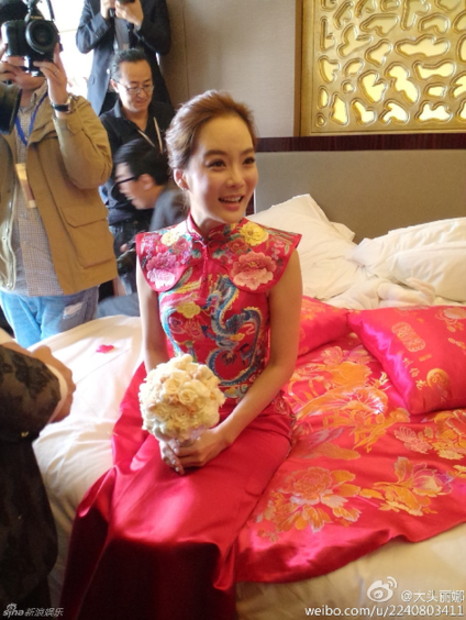 蔡琳高梓淇太原完婚 <em>新娘中式旗袍</em>尽显高贵