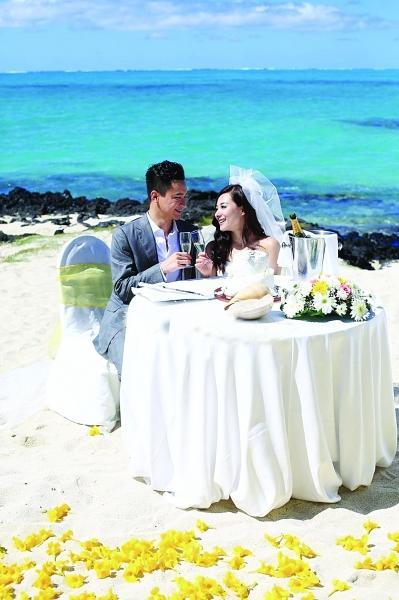 刘璇婚纱照_刘璇图片大全婚纱照(2)